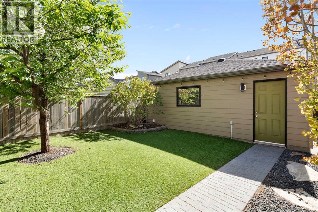 35 Walden Terrace SE - 35
