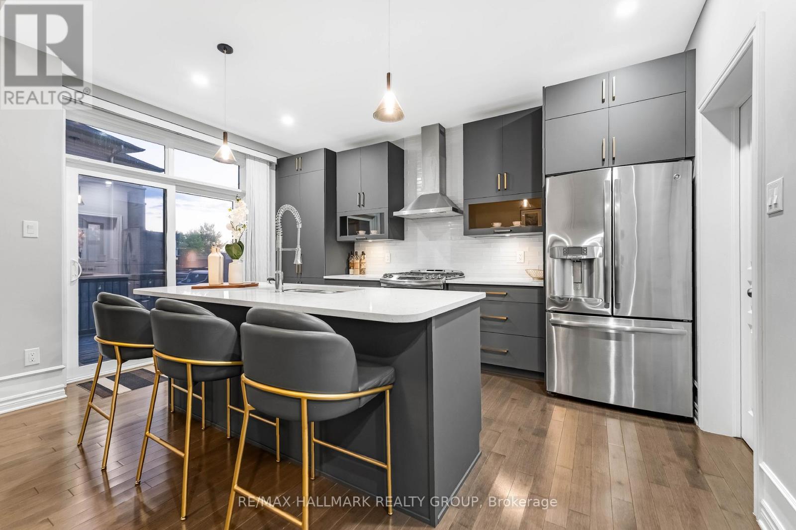 327 BALLINVILLE CIRCLE - 22