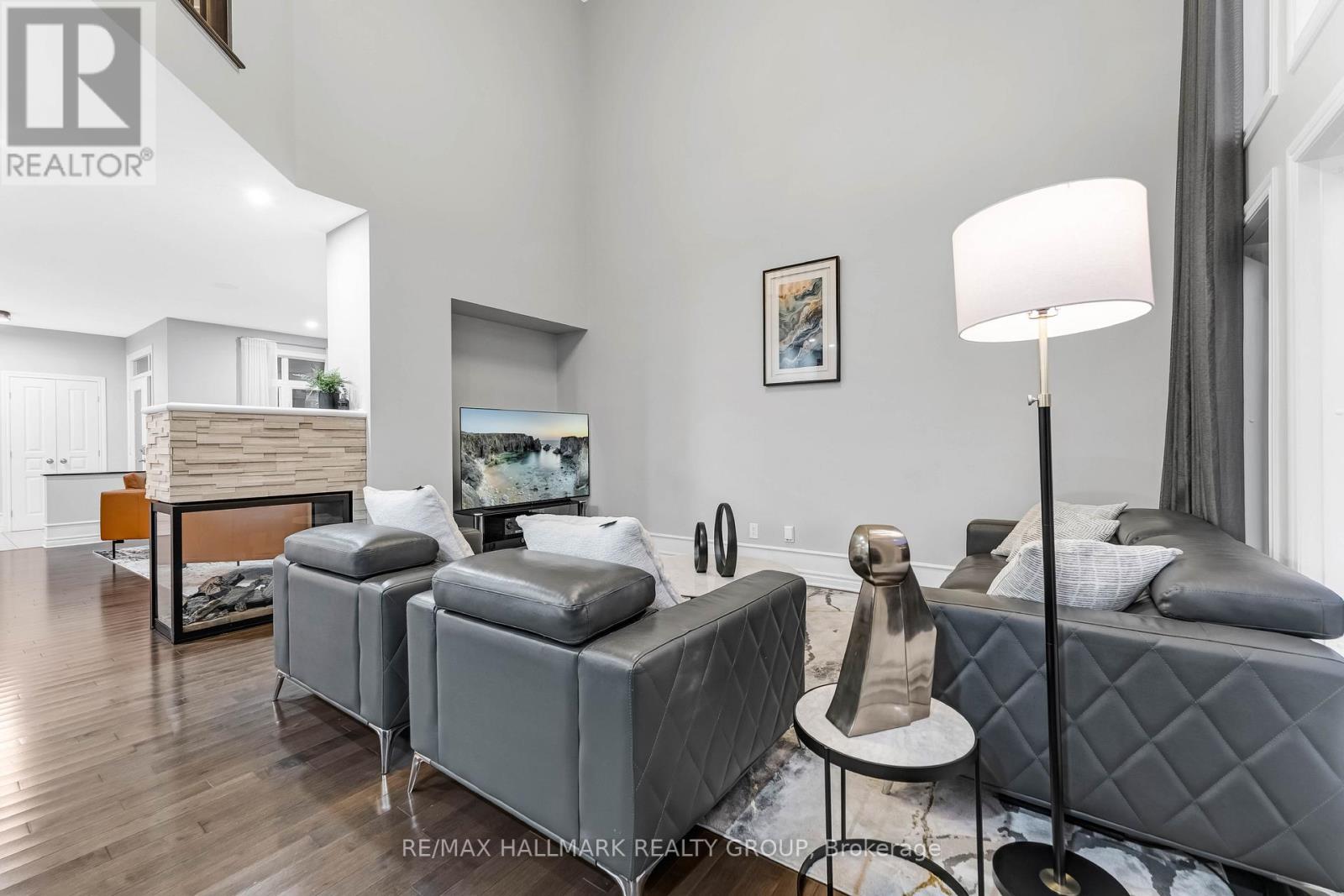 327 BALLINVILLE CIRCLE - 25