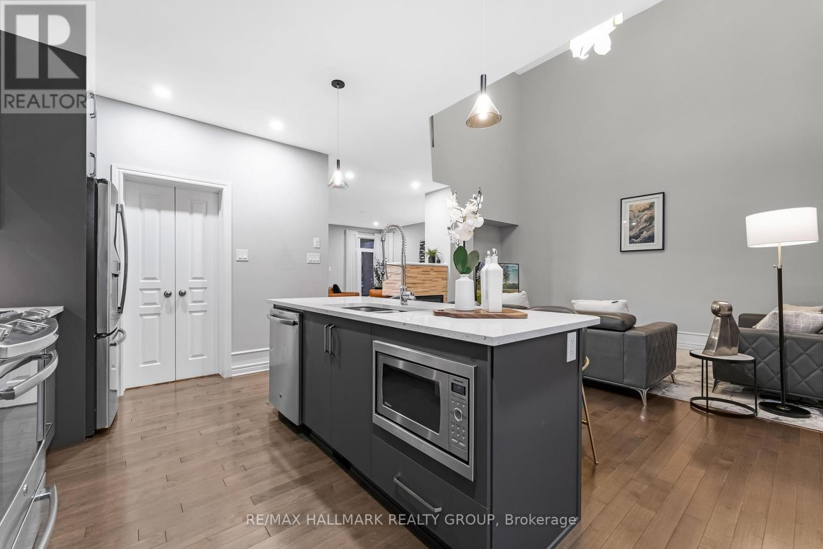 327 BALLINVILLE CIRCLE - 27