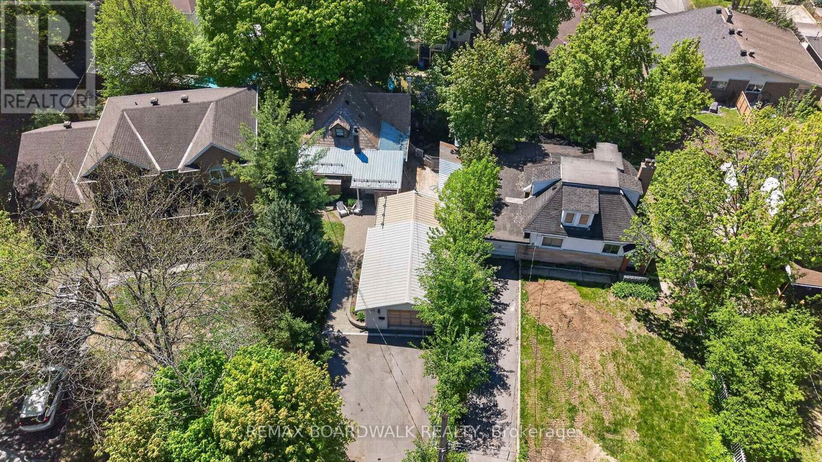 Premium Lot (20.69 ft x 118.00 ft)