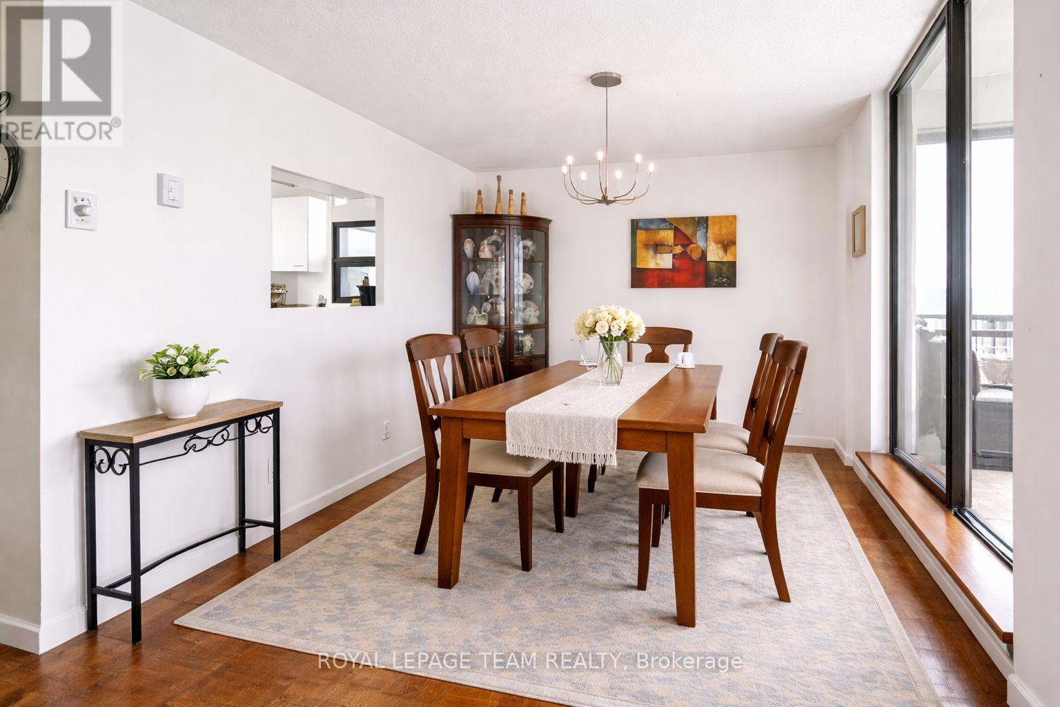 #1004 40 ARTHUR STREET E - 11