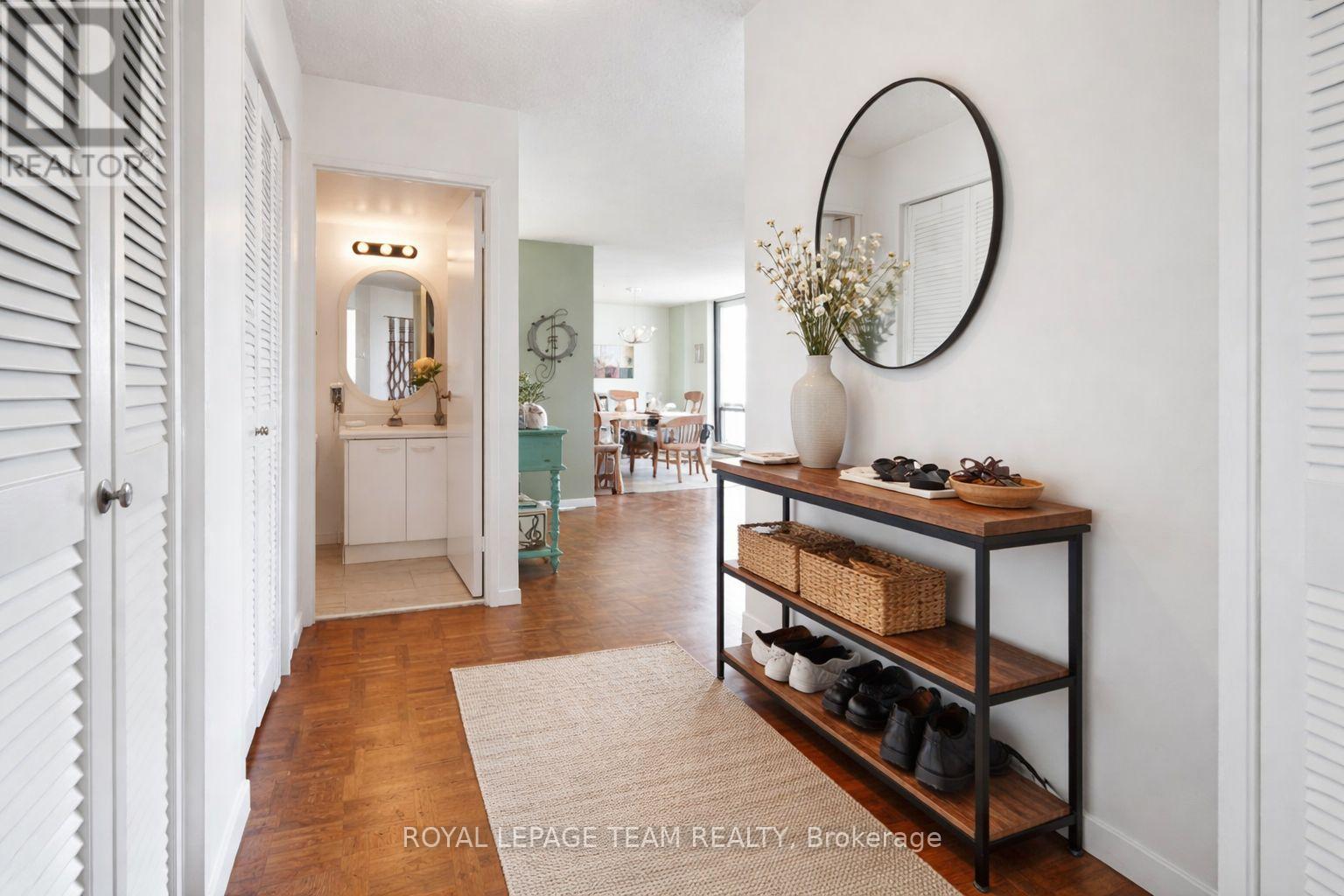 #1004 40 ARTHUR STREET E - 6