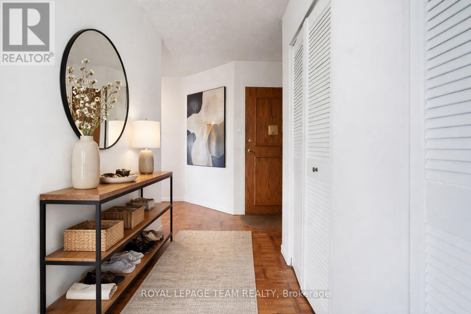 #1004 40 ARTHUR STREET E - 8