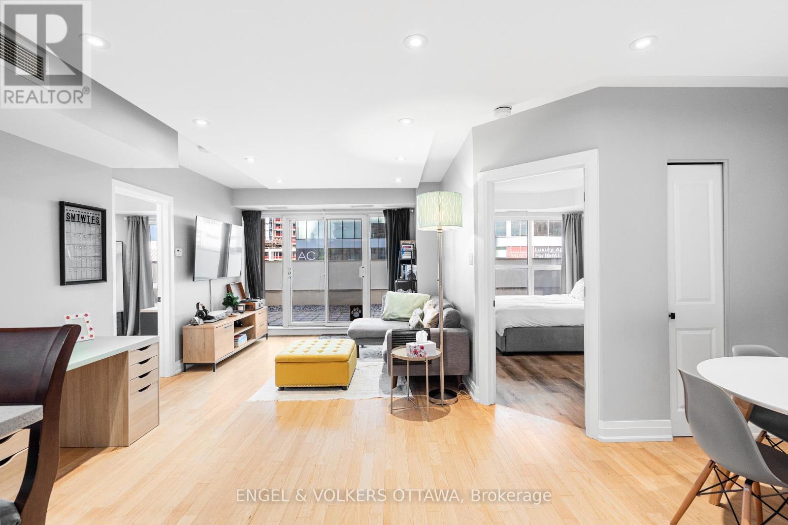 #202 200 RIDEAU STREET - 20