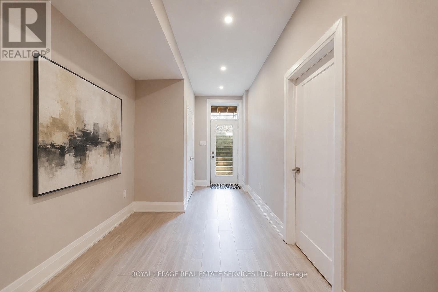 25A TECUMSETH AVENUE - 19
