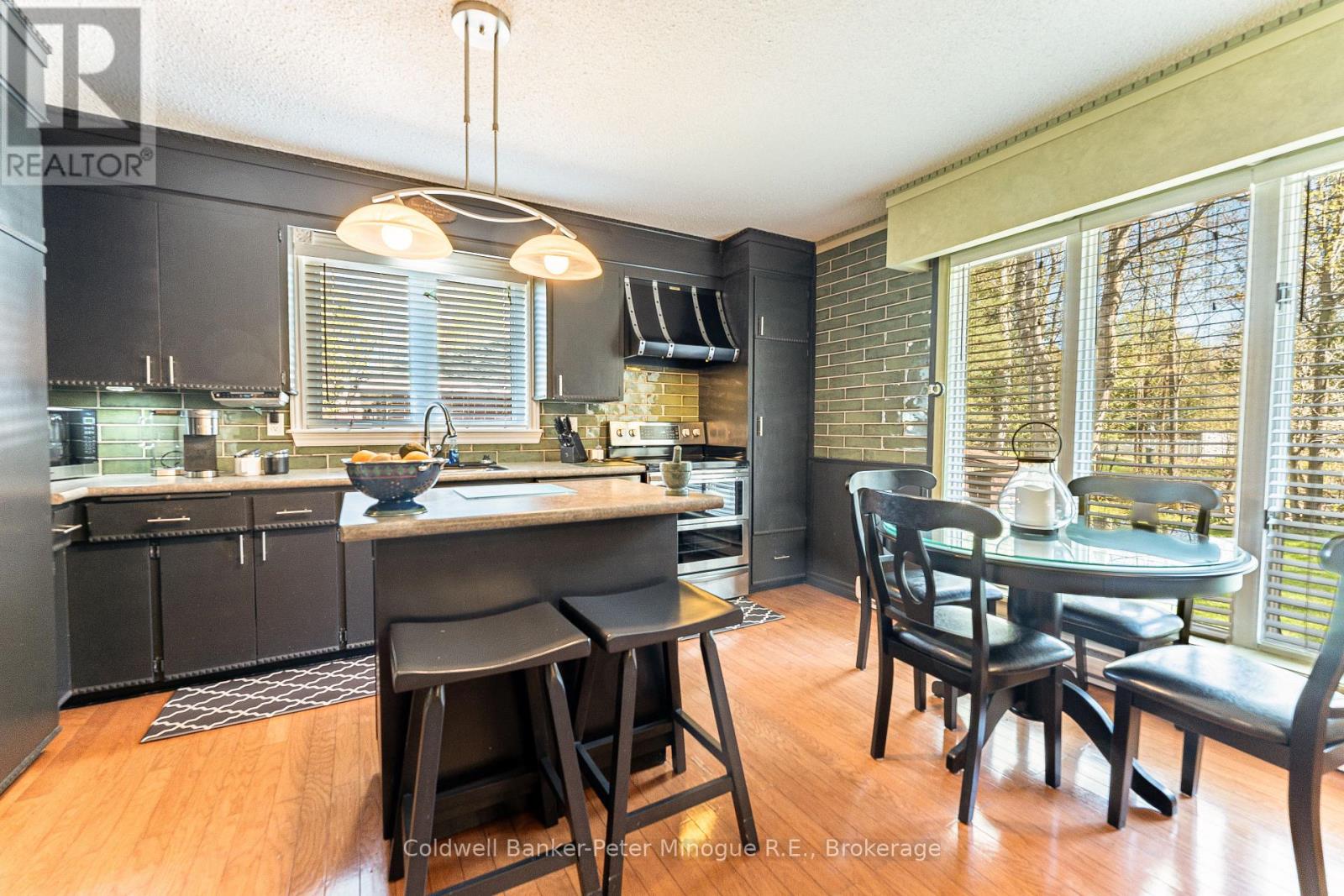 49 CATHERINE DRIVE - 36