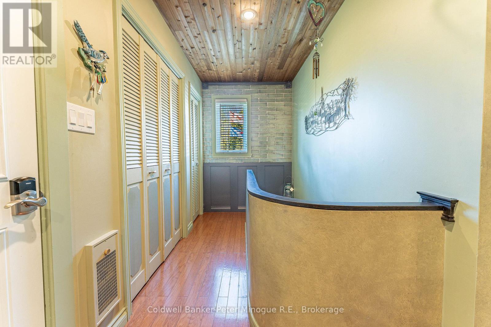 49 CATHERINE DRIVE - 39