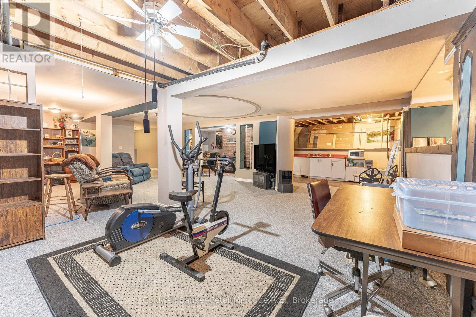 49 CATHERINE DRIVE - 43