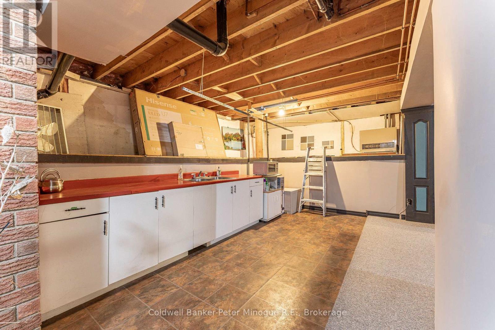49 CATHERINE DRIVE - 45