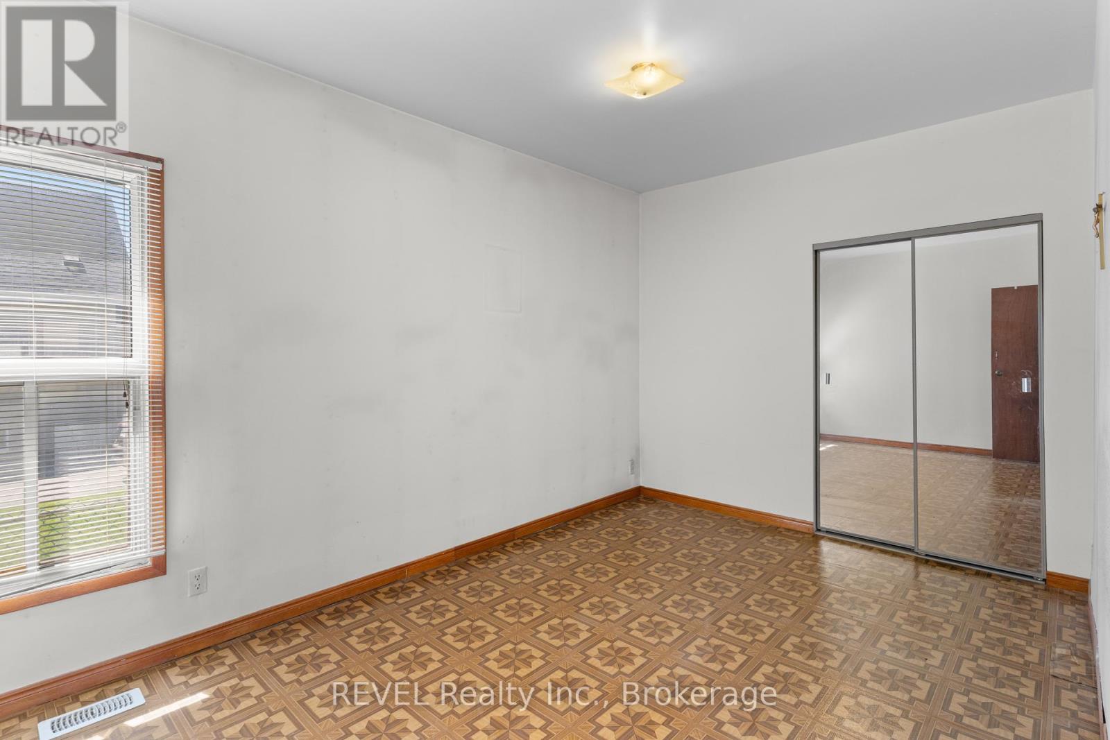 6401 TAYLOR STREET - 10