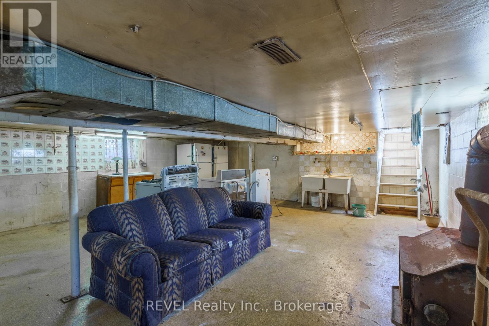 6401 TAYLOR STREET - 19