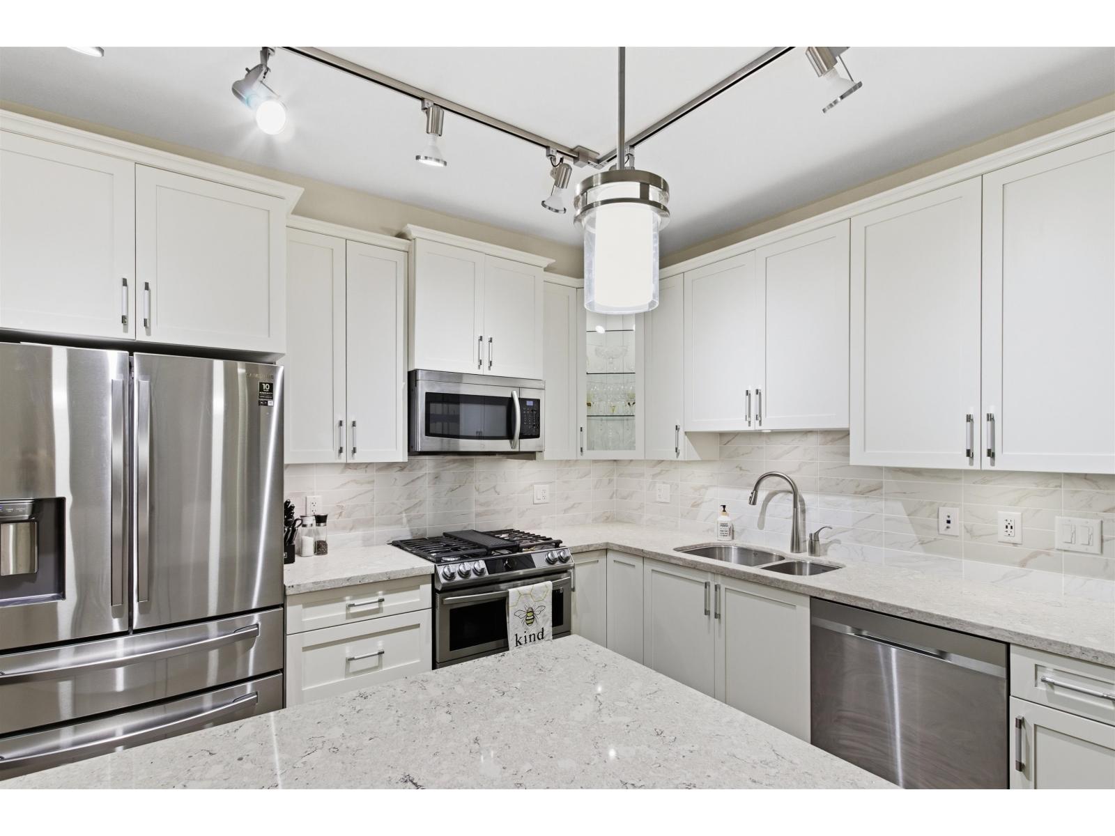 109 8526 202B STREET, Langley
