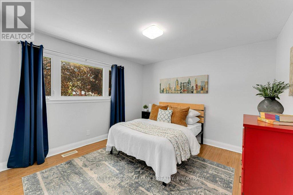 168 AVENUE ROAD - 17