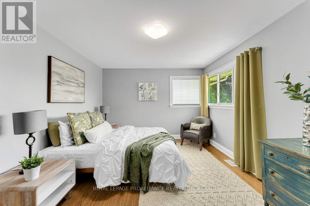 168 AVENUE ROAD - 24