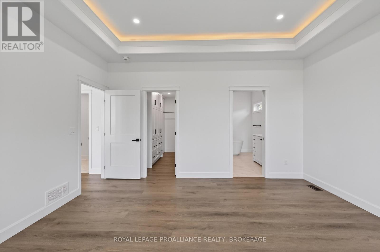 190 JEAN DRIVE - 17