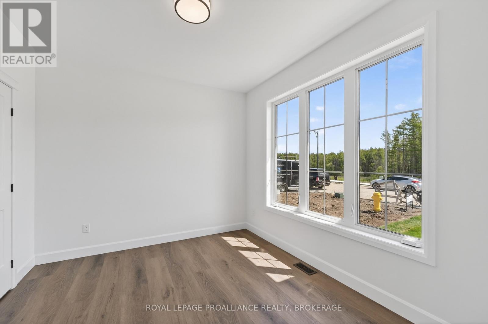 190 JEAN DRIVE - 5