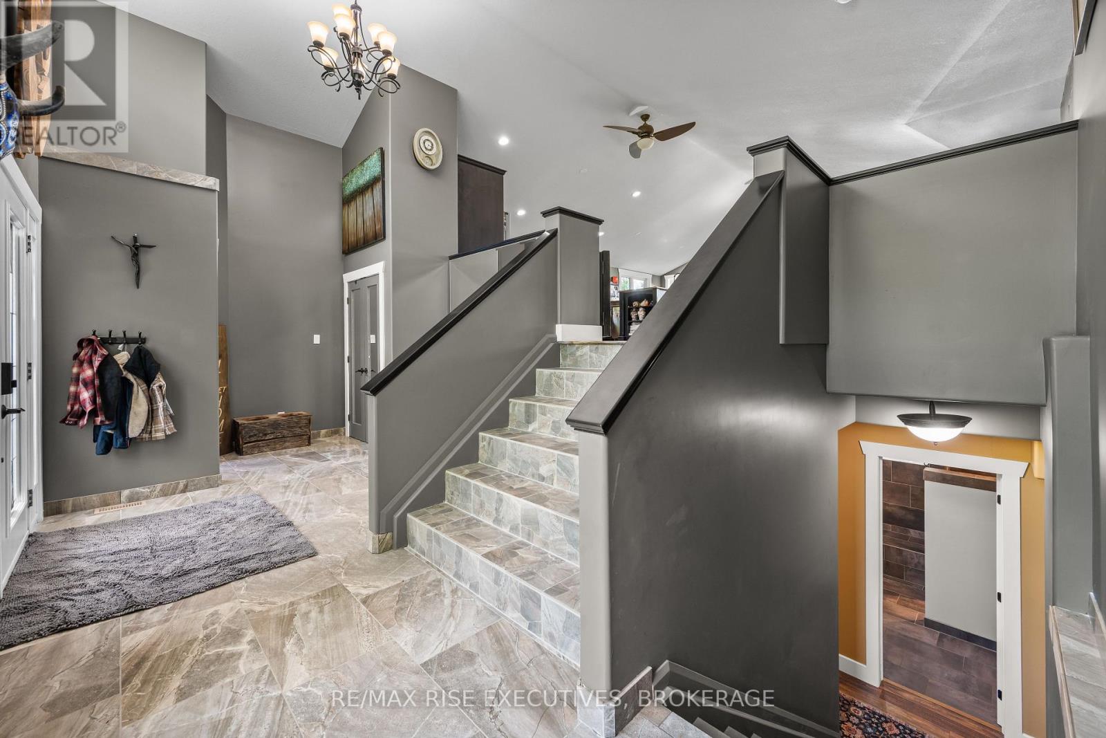801 CAMP LANE - 18