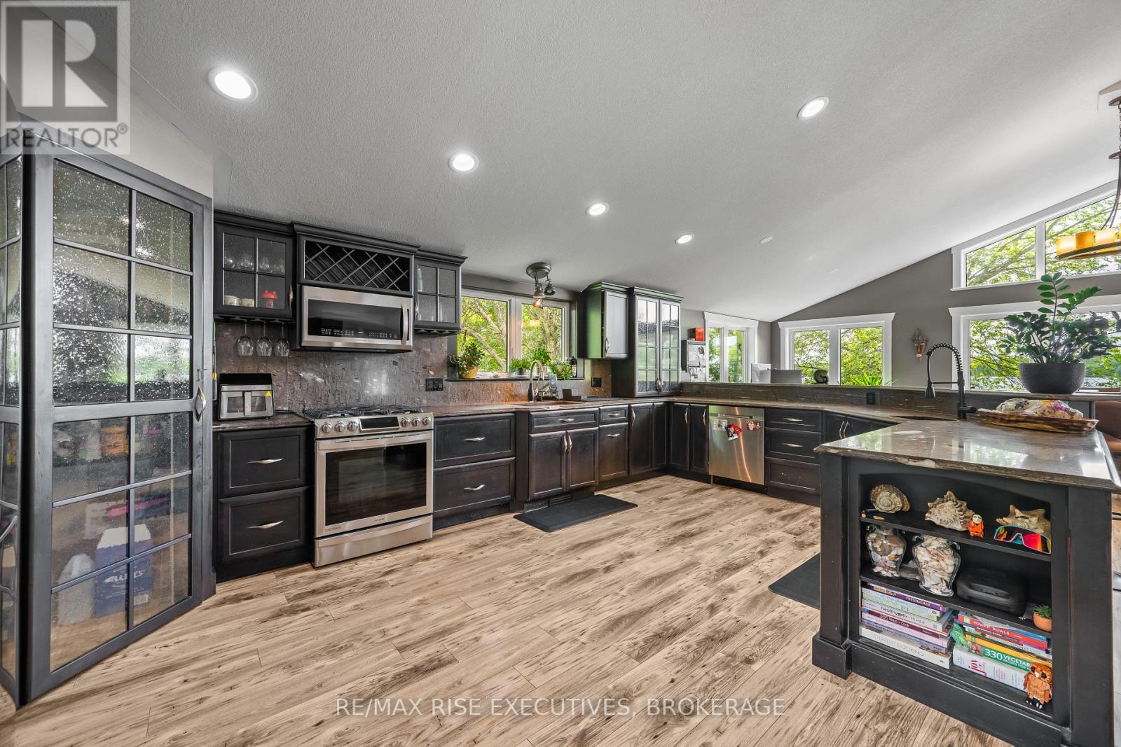 801 CAMP LANE - 23