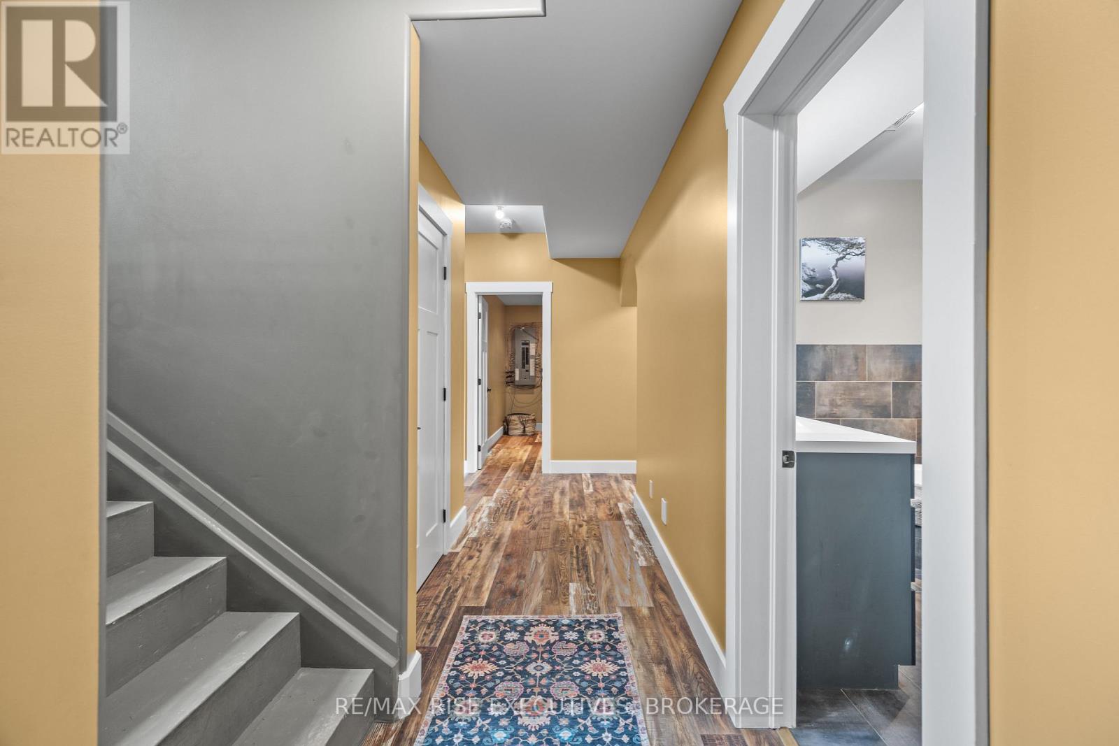 801 CAMP LANE - 32