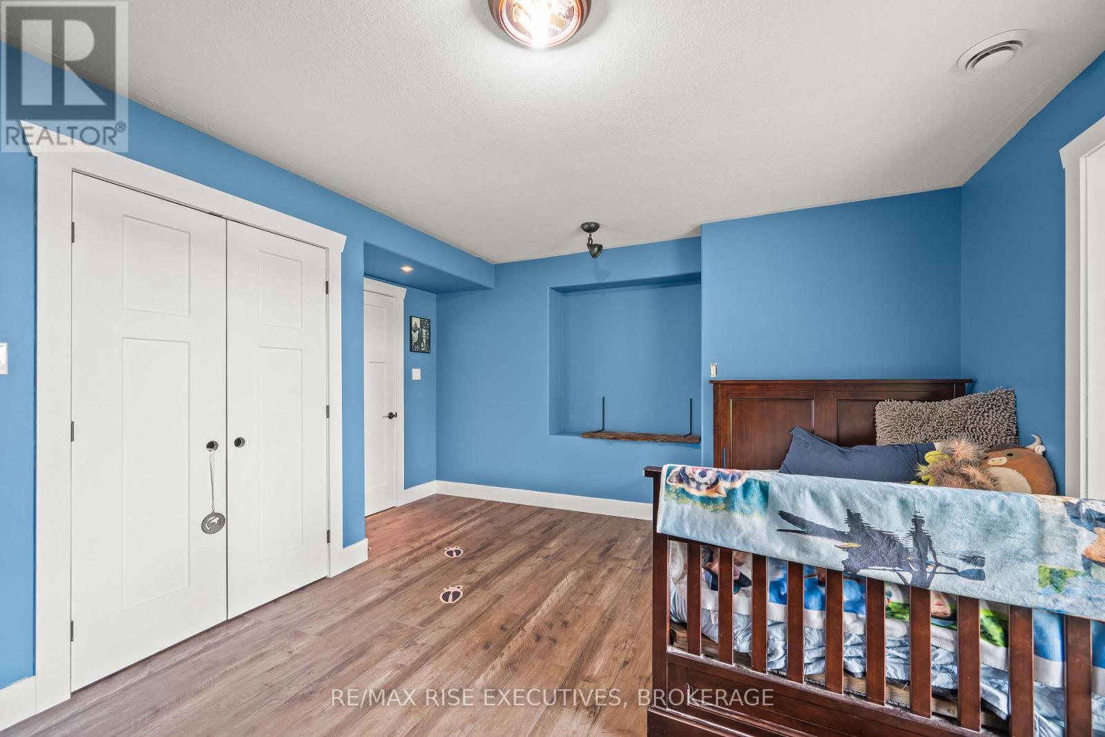 801 CAMP LANE - 43