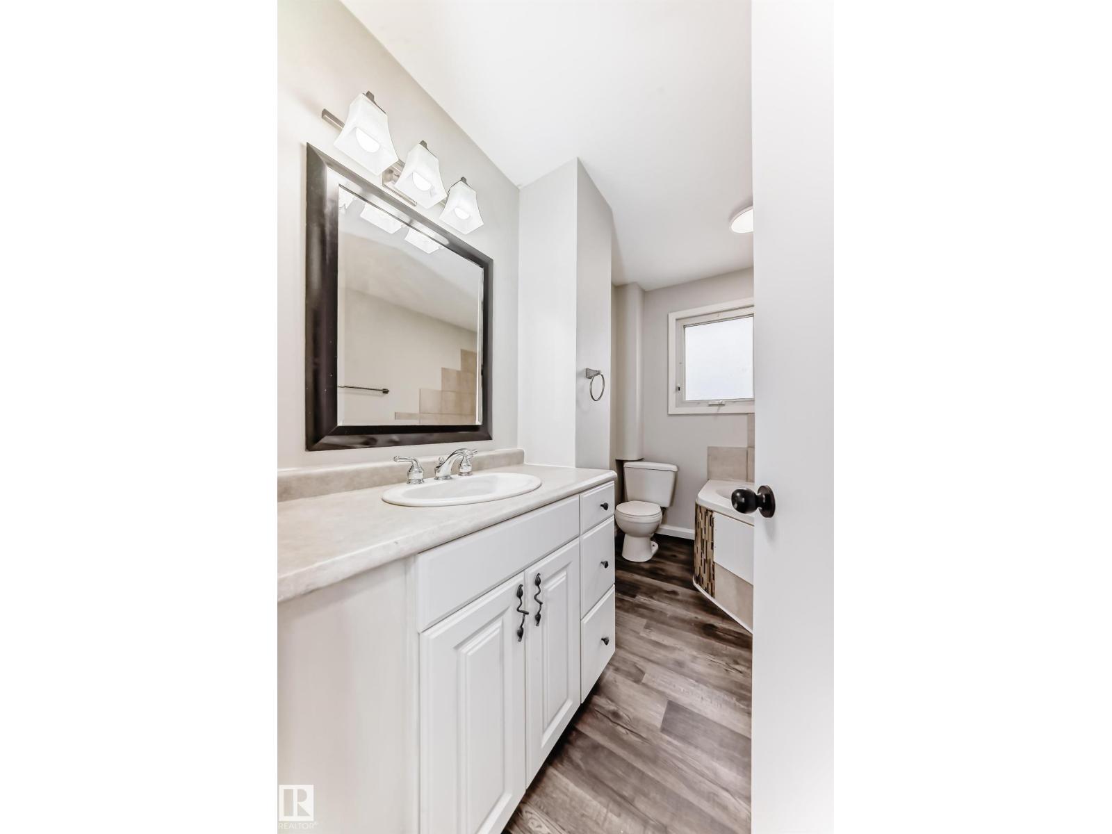 8615 42A AV NW - 24