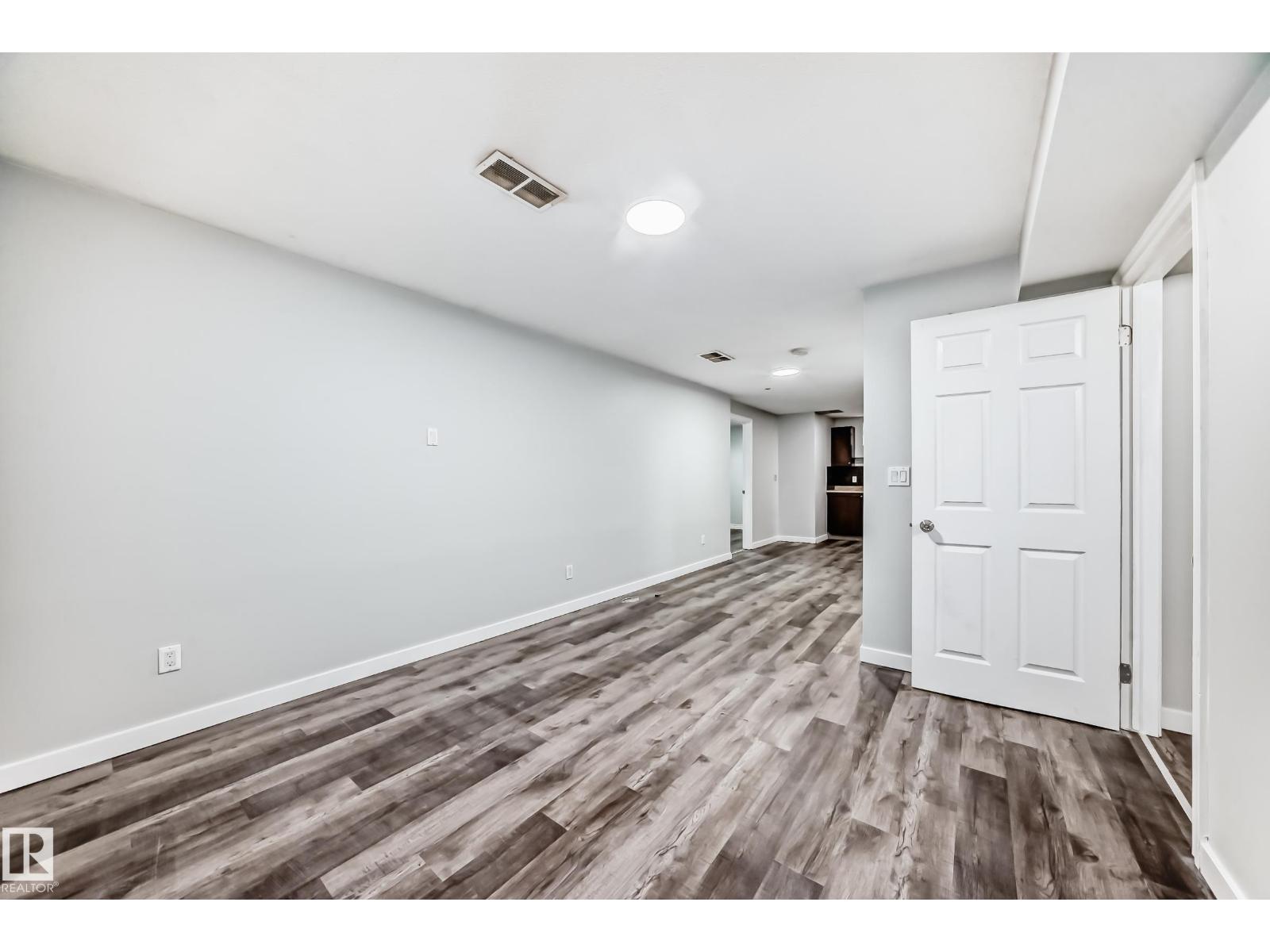 8615 42A AV NW - 33