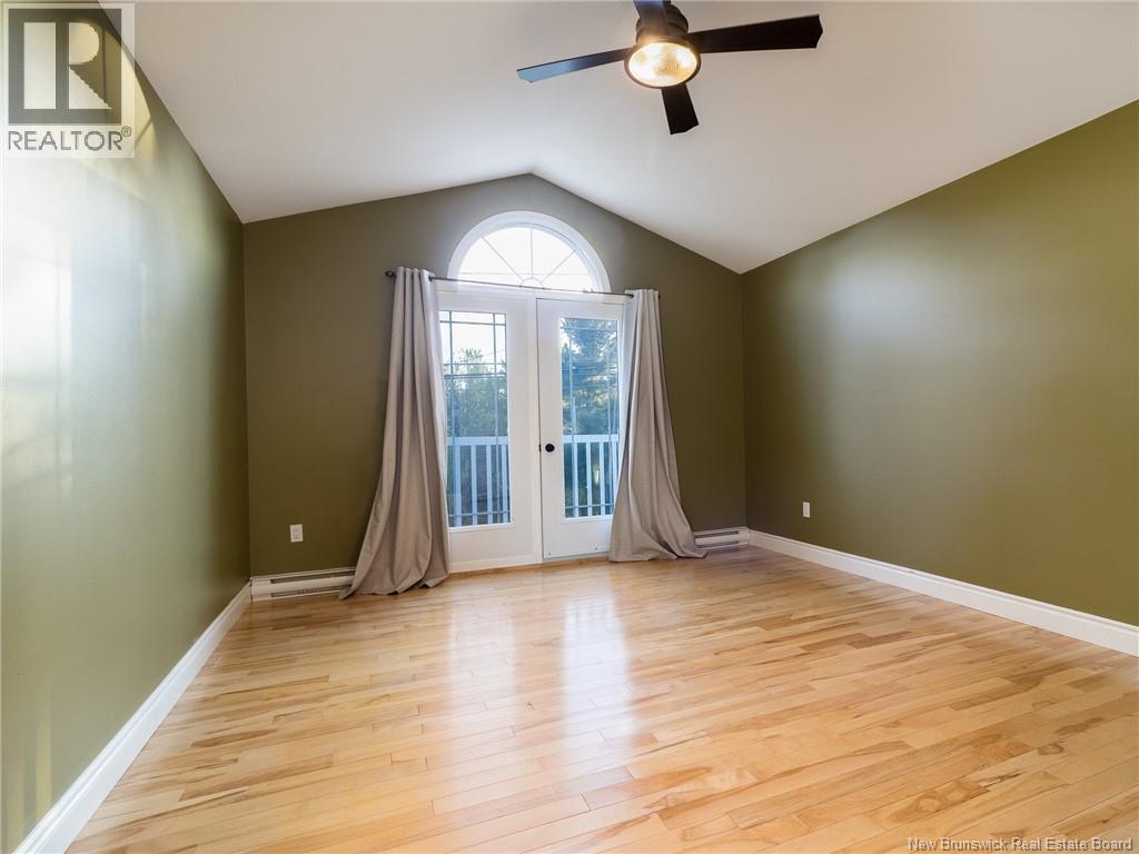 927 Mapleton Road - 16