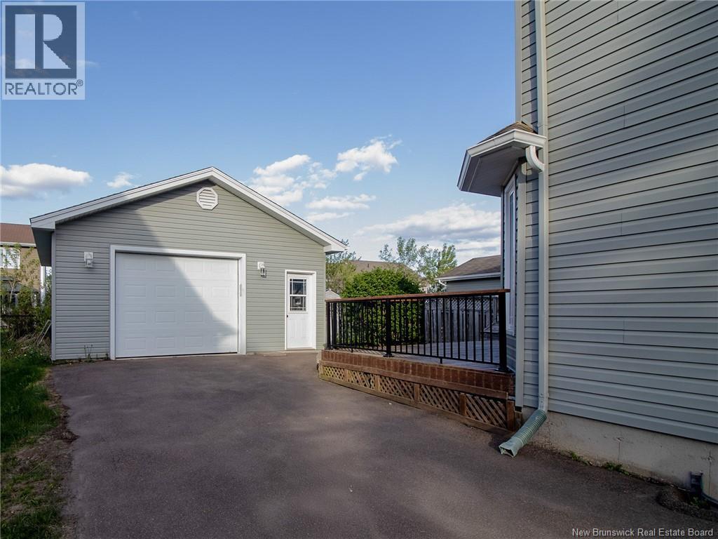 927 Mapleton Road - 27