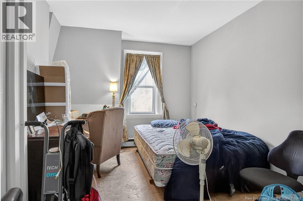 26 Hampton Road - 27
