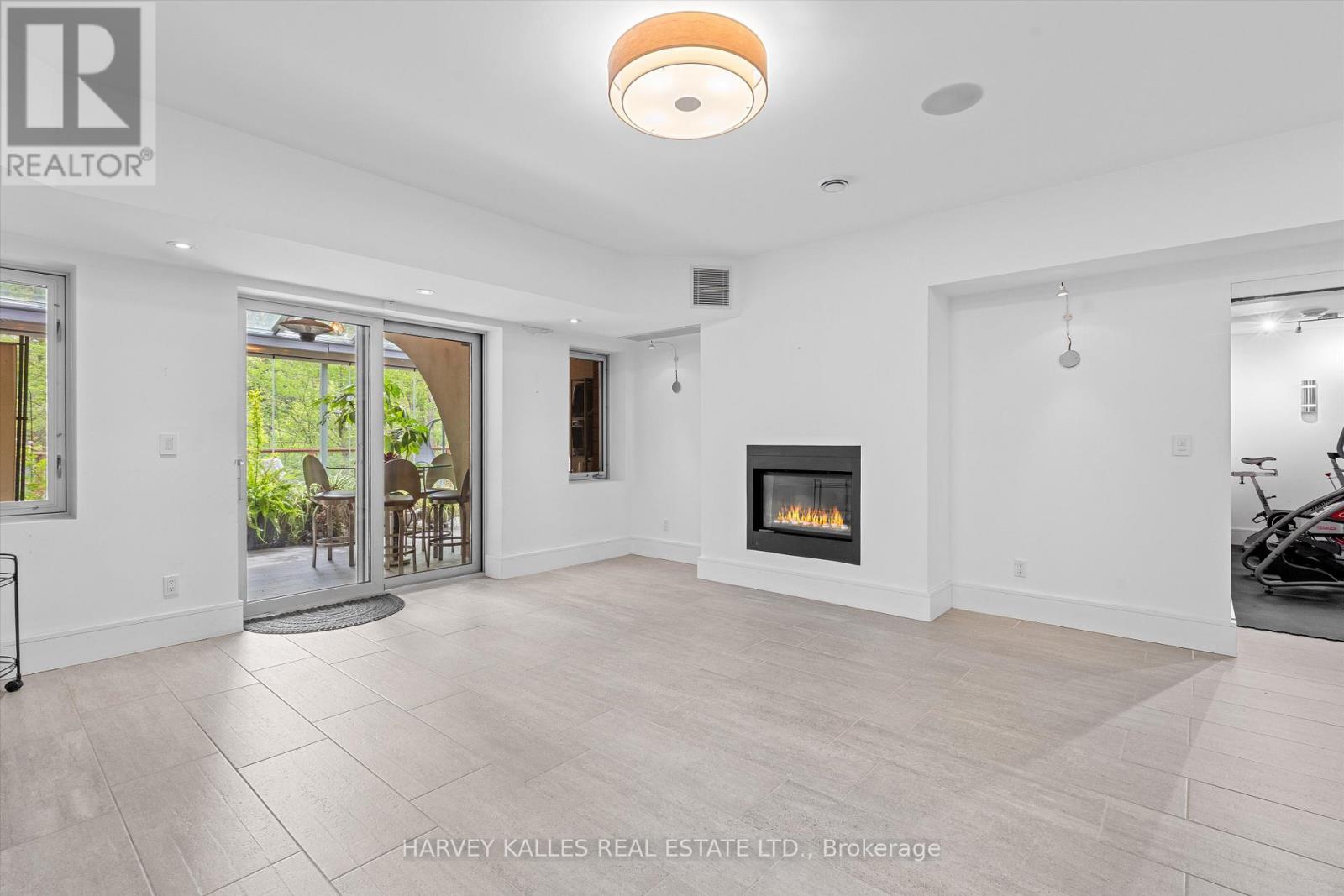 51 HI MOUNT DRIVE - 37
