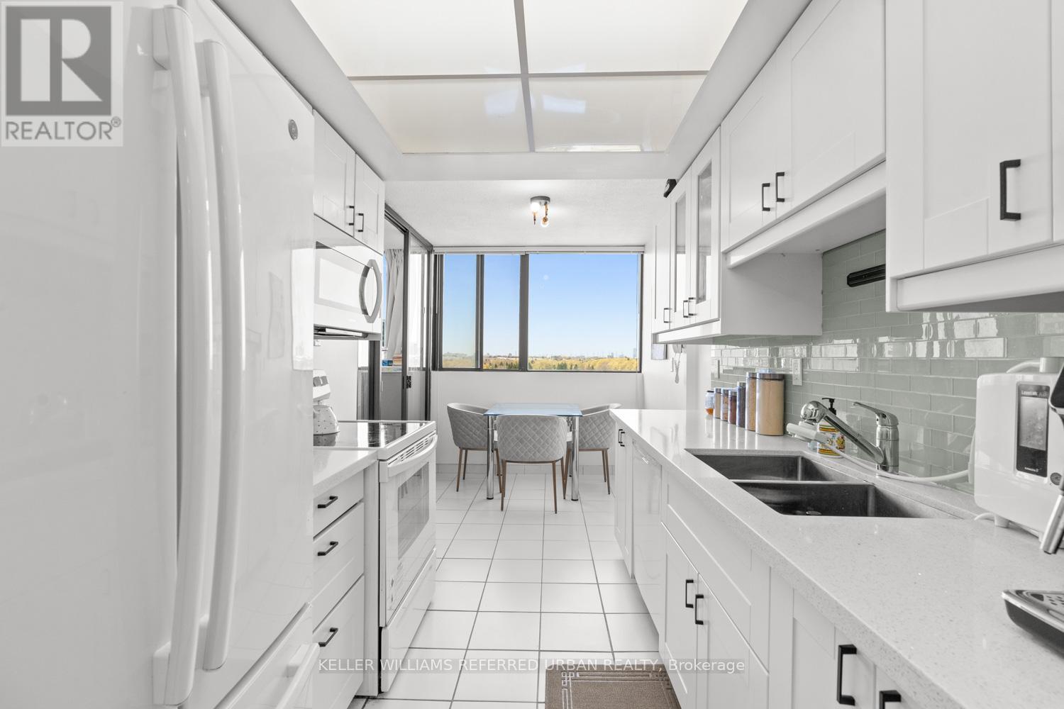 #1005 133 TORRESDALE AVENUE - 12