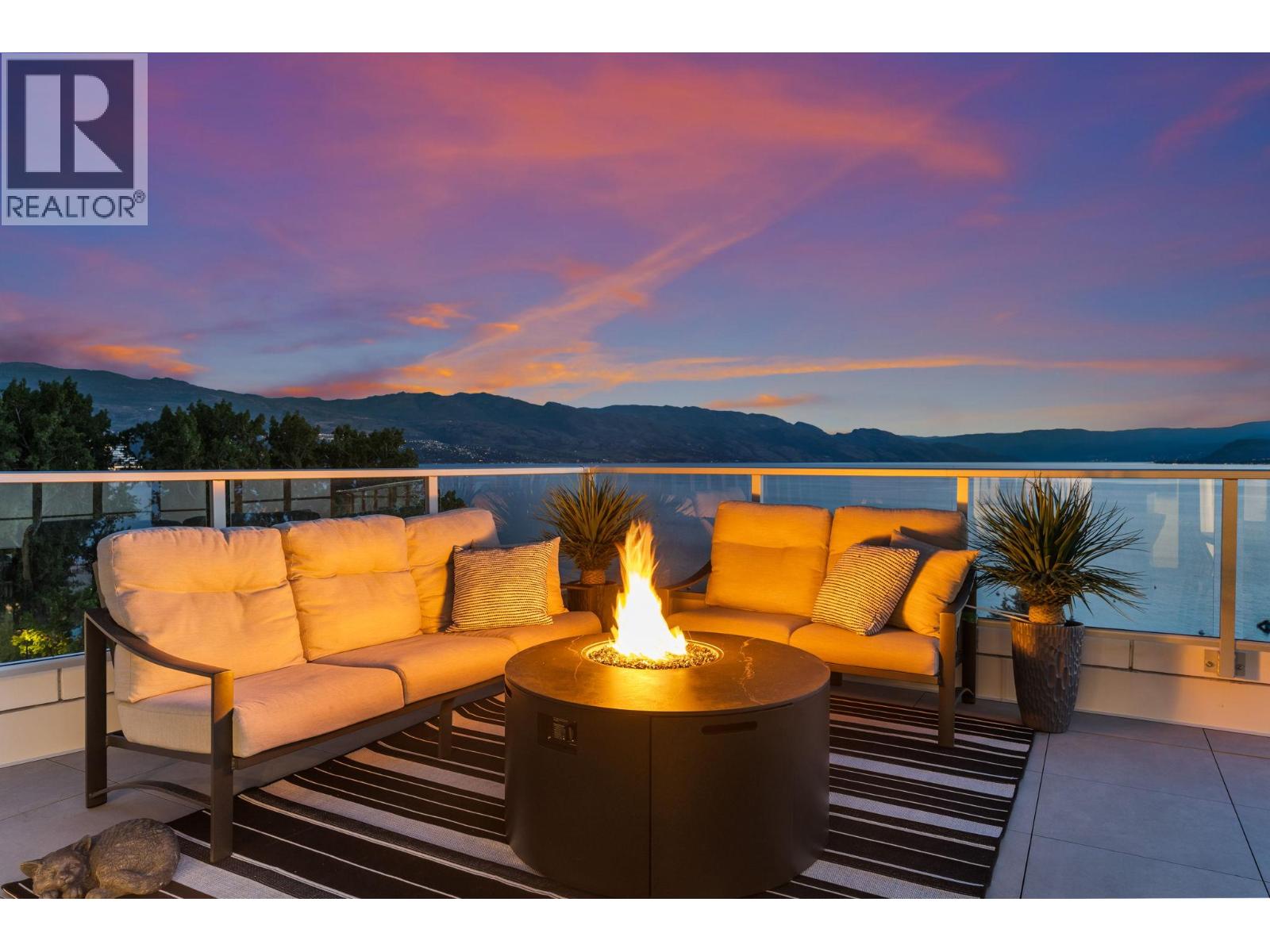 707 3340 Lakeshore Road, Kelowna