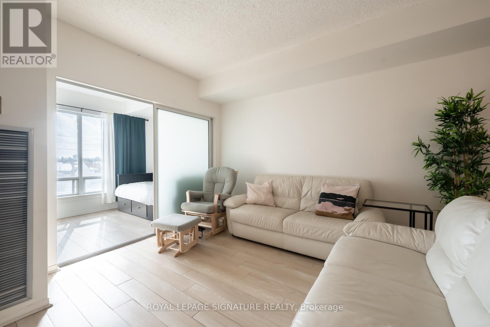 #316 5800 SHEPPARD AVENUE E - 6
