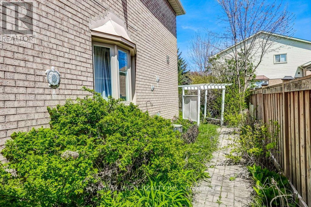 39 BRAEBROOK DRIVE - 16