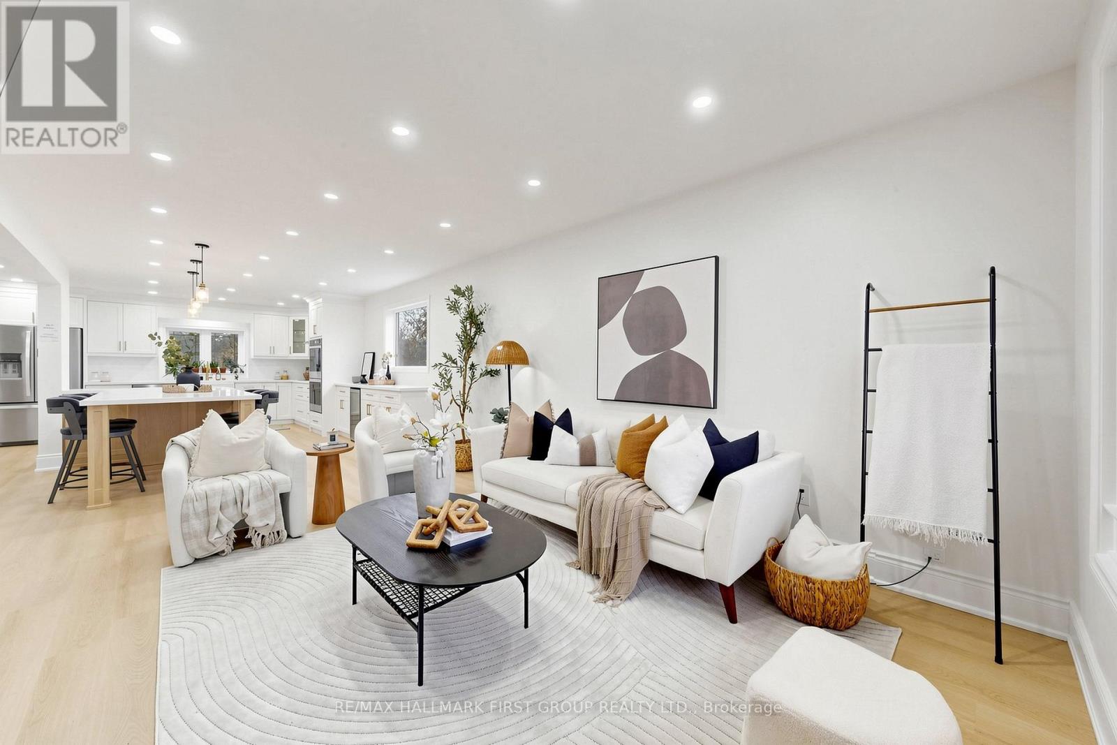 16 MCFARLANE COURT - 4