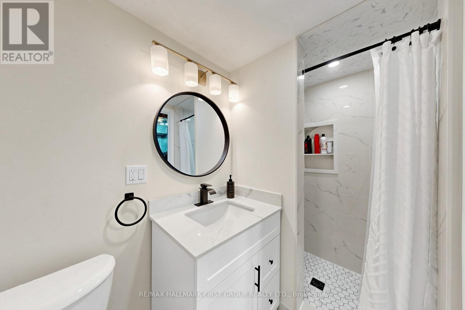 16 MCFARLANE COURT - 41