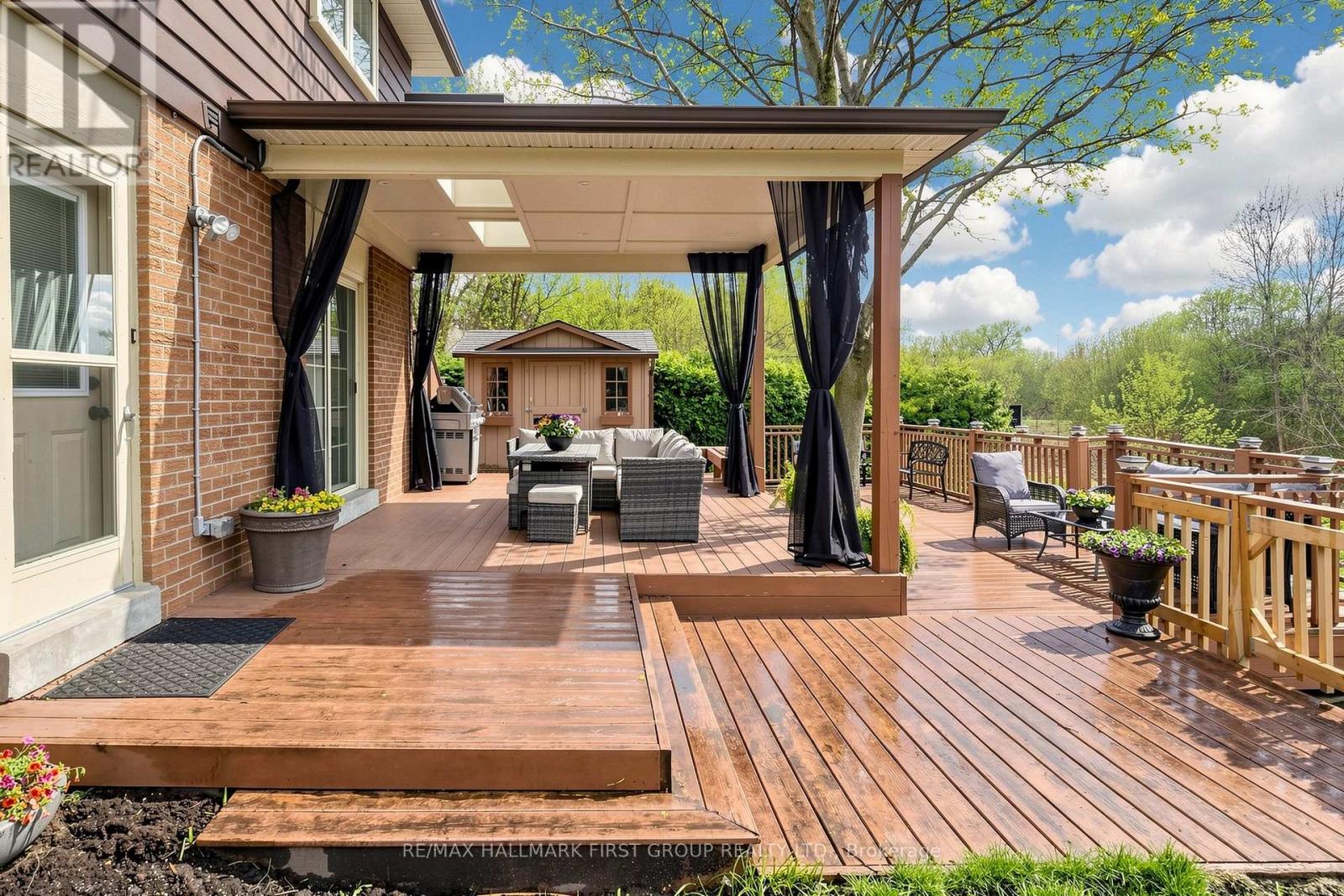 16 MCFARLANE COURT - 44