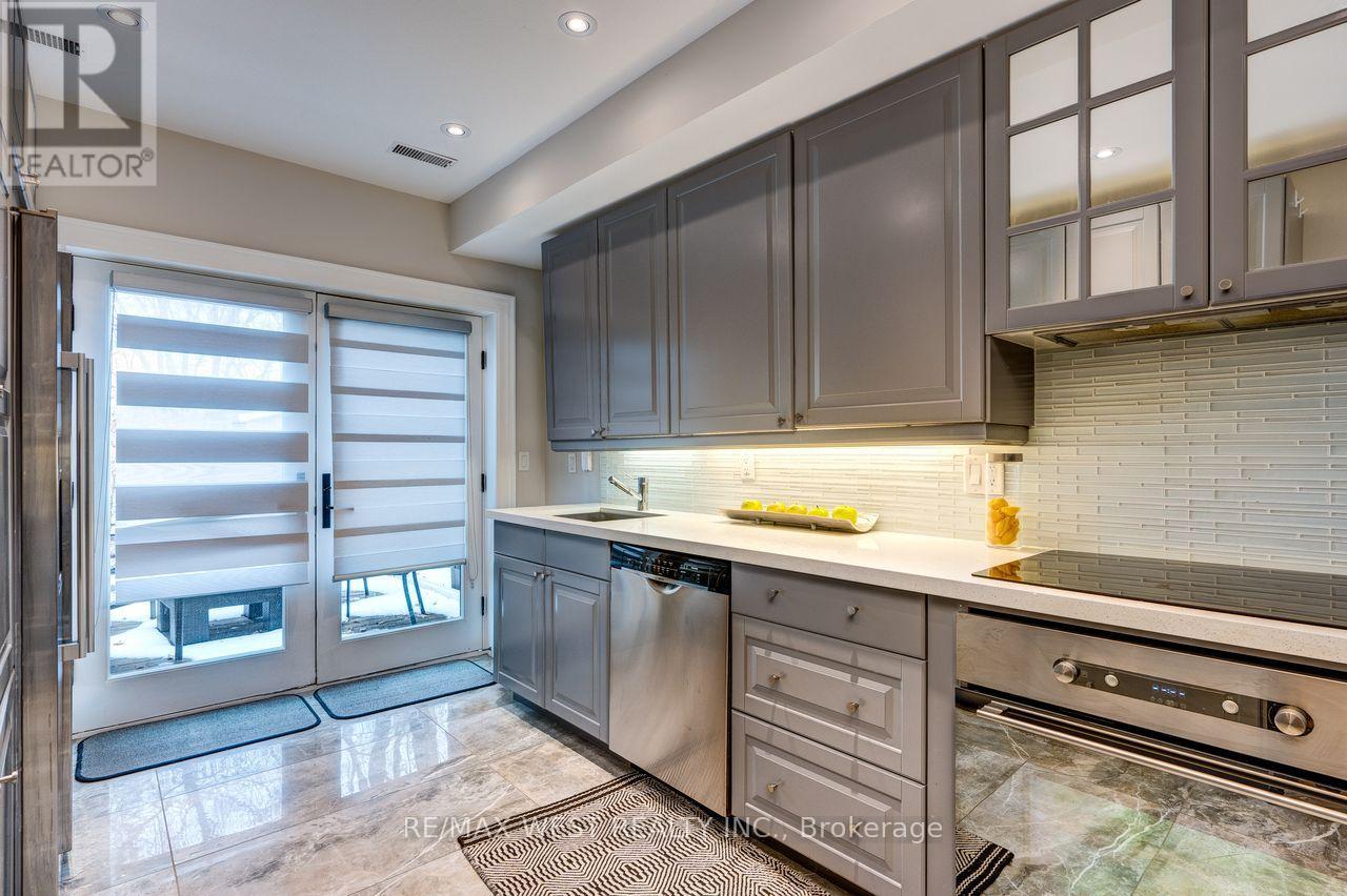 413 LESLIE STREET - 8