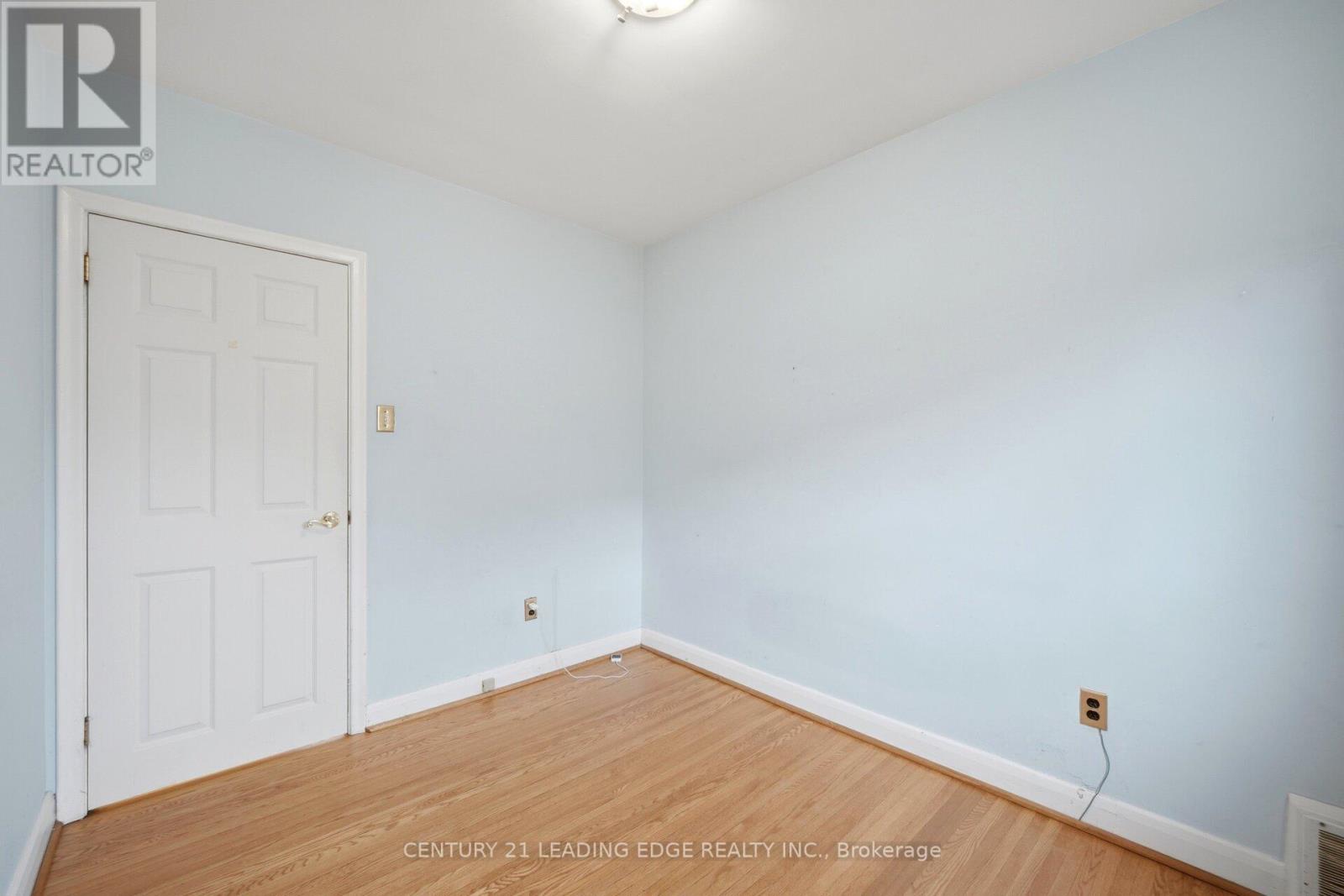 54 LEWISTON ROAD - 17