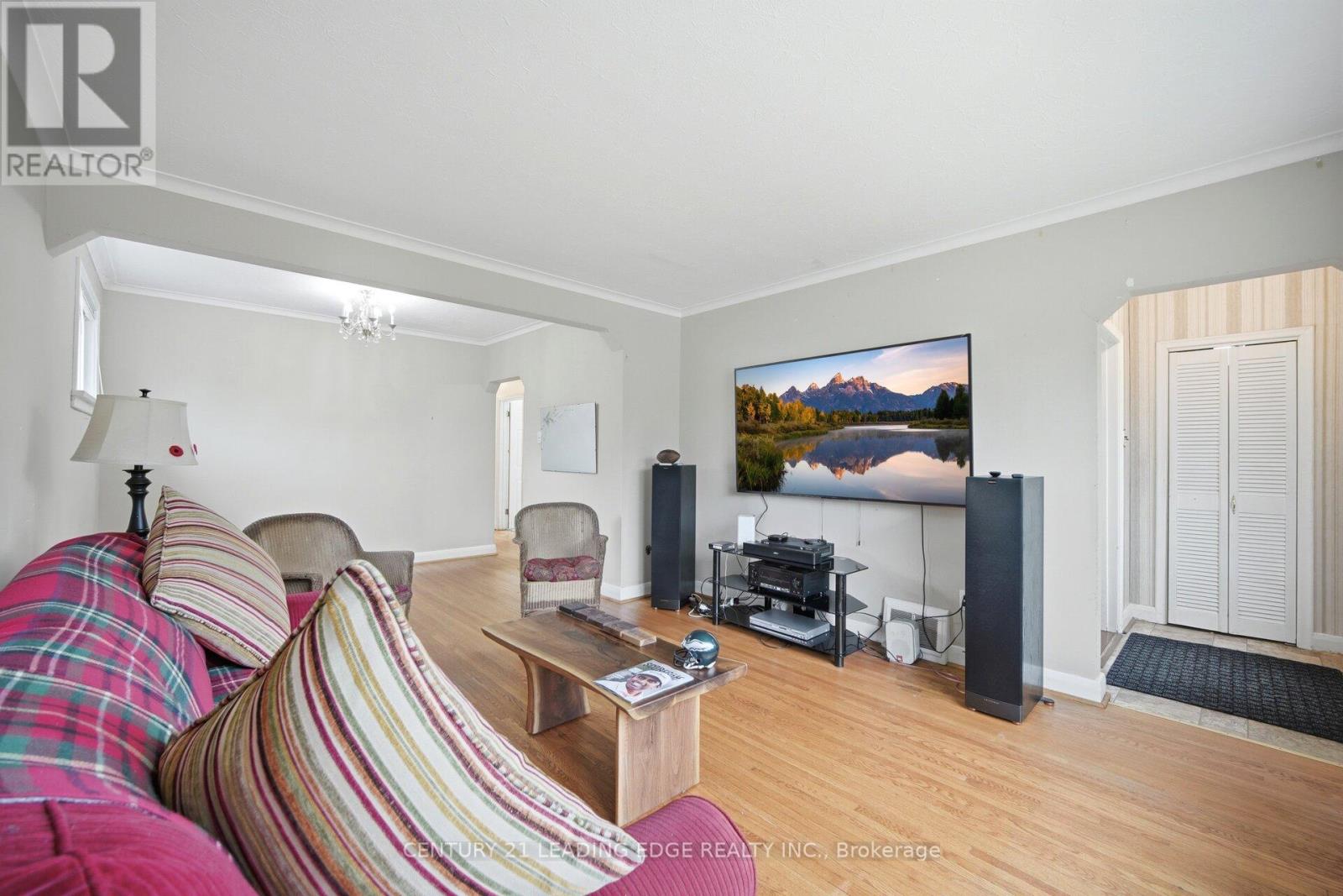 54 LEWISTON ROAD - 9