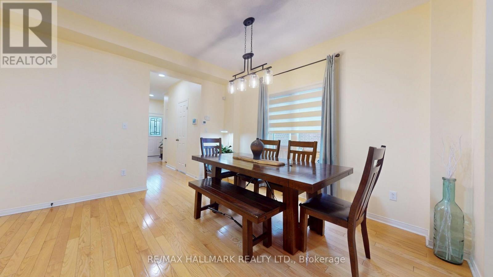 22 BAILEY PLACE - 6