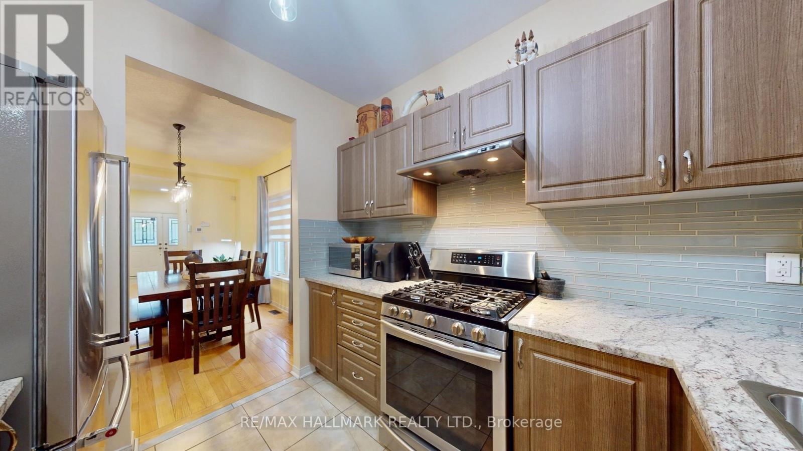 22 BAILEY PLACE - 7
