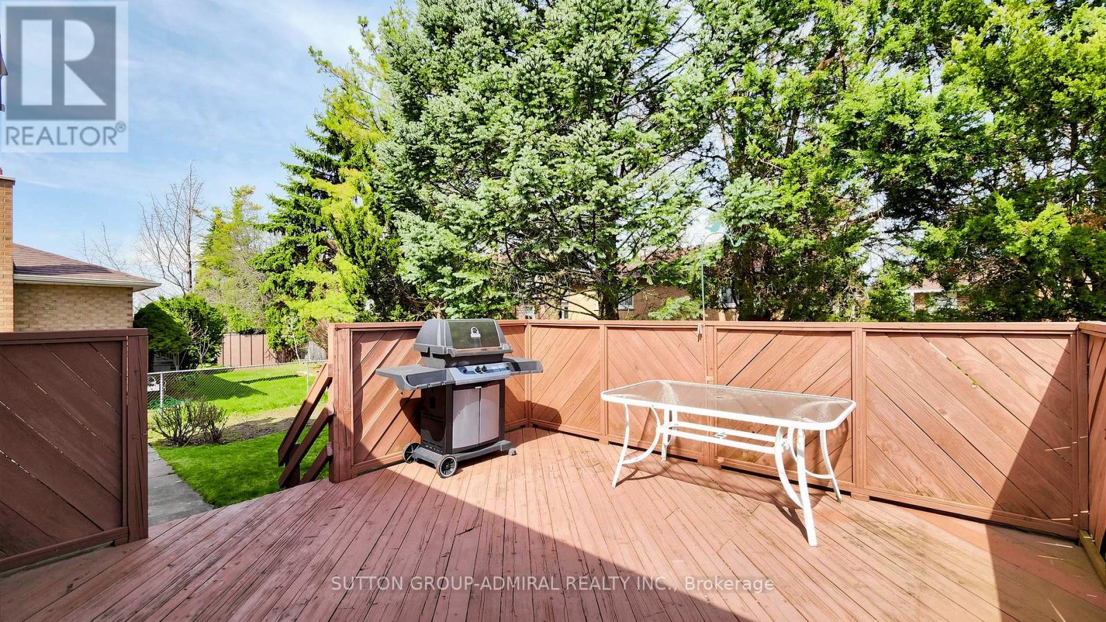 45 HOWLETT AVENUE - 43