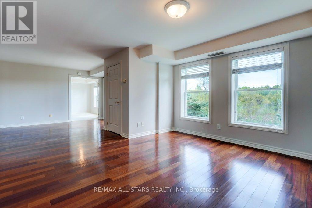 #214 22 JAMES HILL COURT - 16