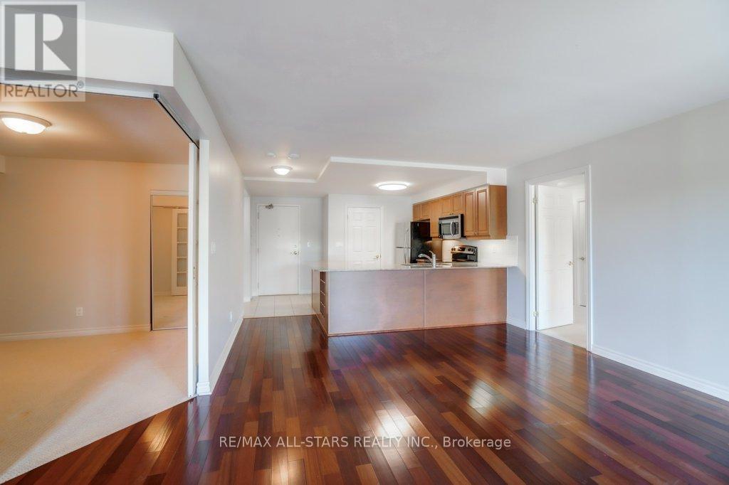 #214 22 JAMES HILL COURT - 18