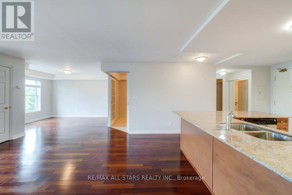 #214 22 JAMES HILL COURT - 19
