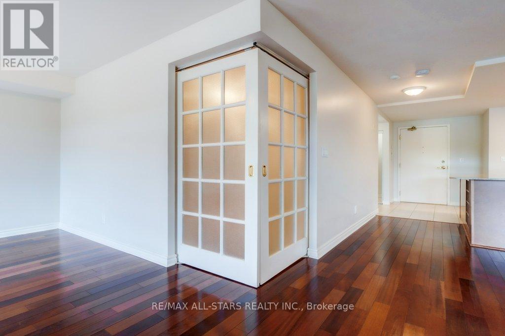 #214 22 JAMES HILL COURT - 20