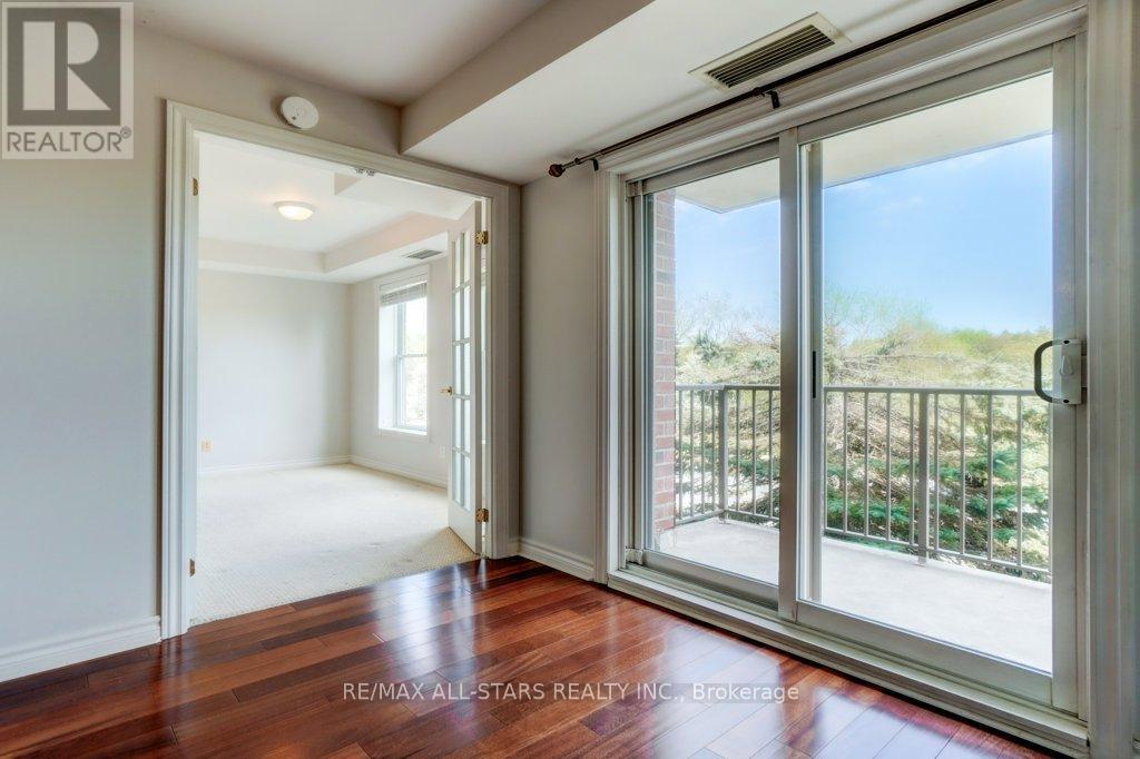 #214 22 JAMES HILL COURT - 25