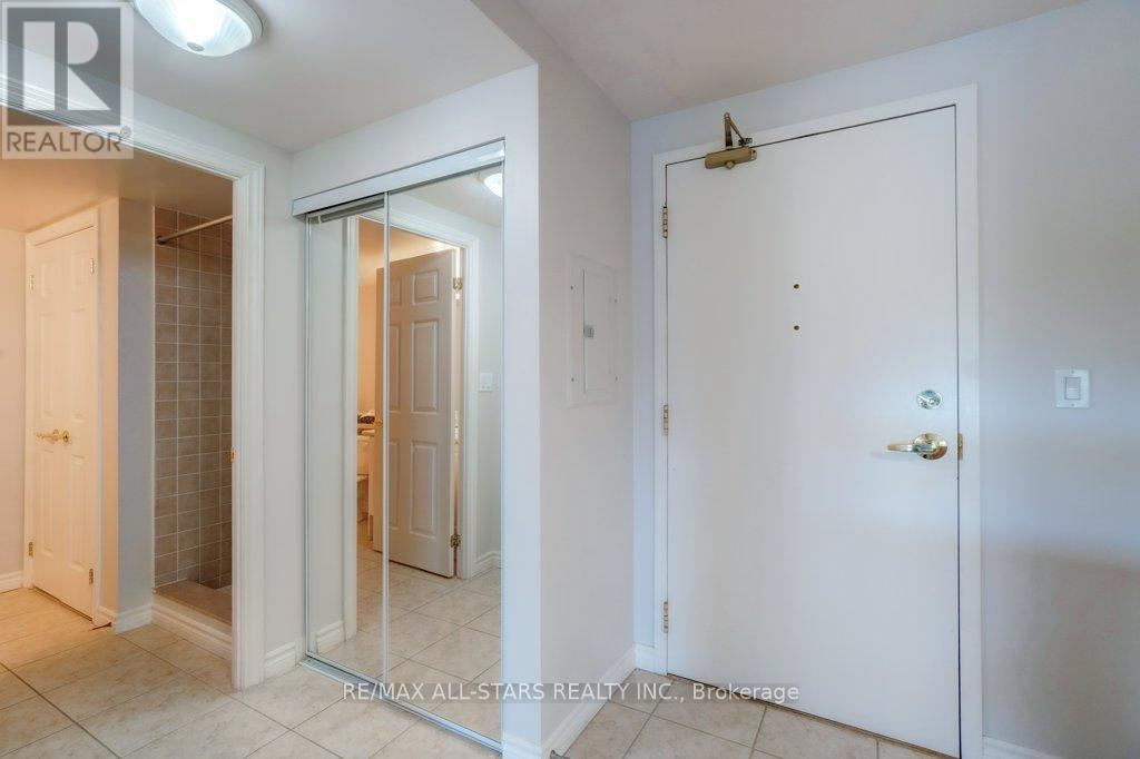 #214 22 JAMES HILL COURT - 30